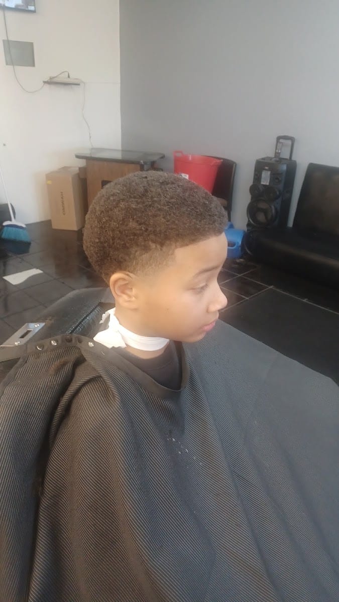 TAPERZ BARBERSHOP, photo 2