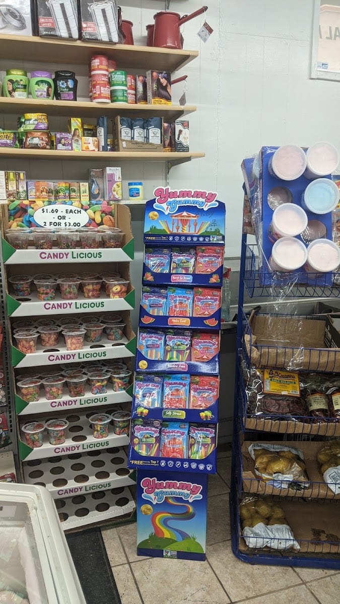 Lake Avenue Halal Market, photo 4