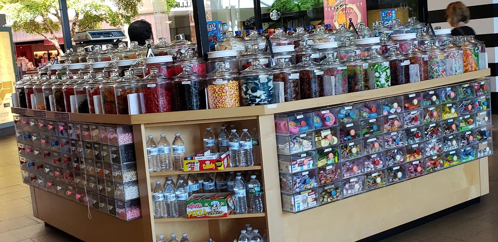 Candy Plaza, photo 2