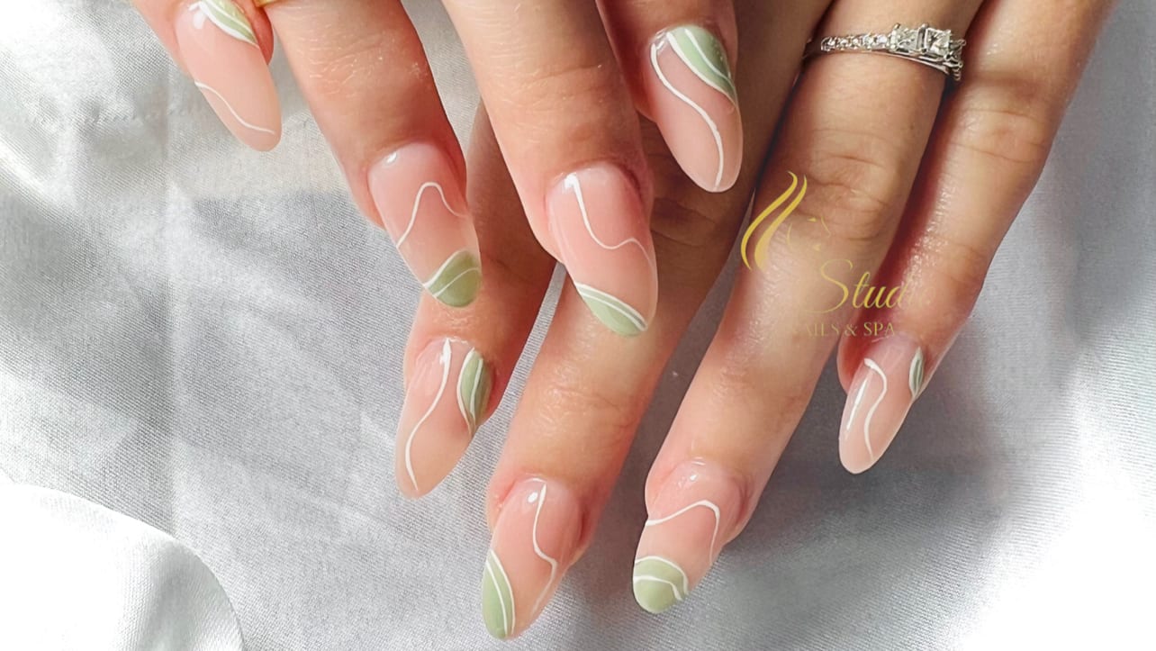 Studio Nails & Spa Round Rock