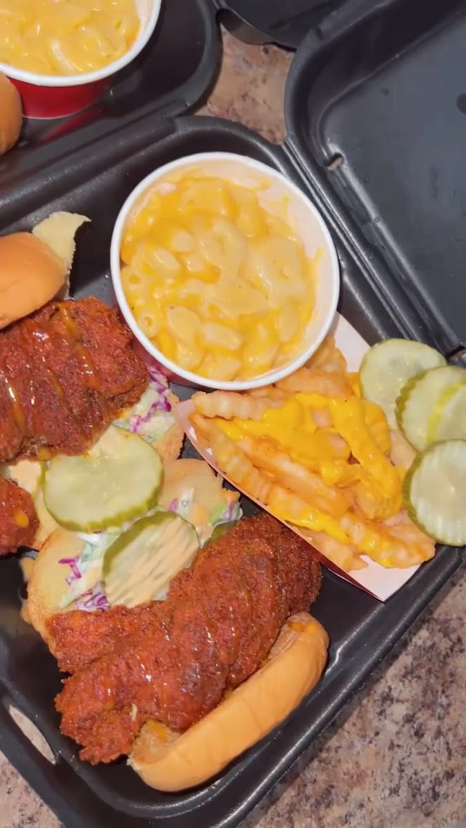 Dave's Hot Chicken, photo 2