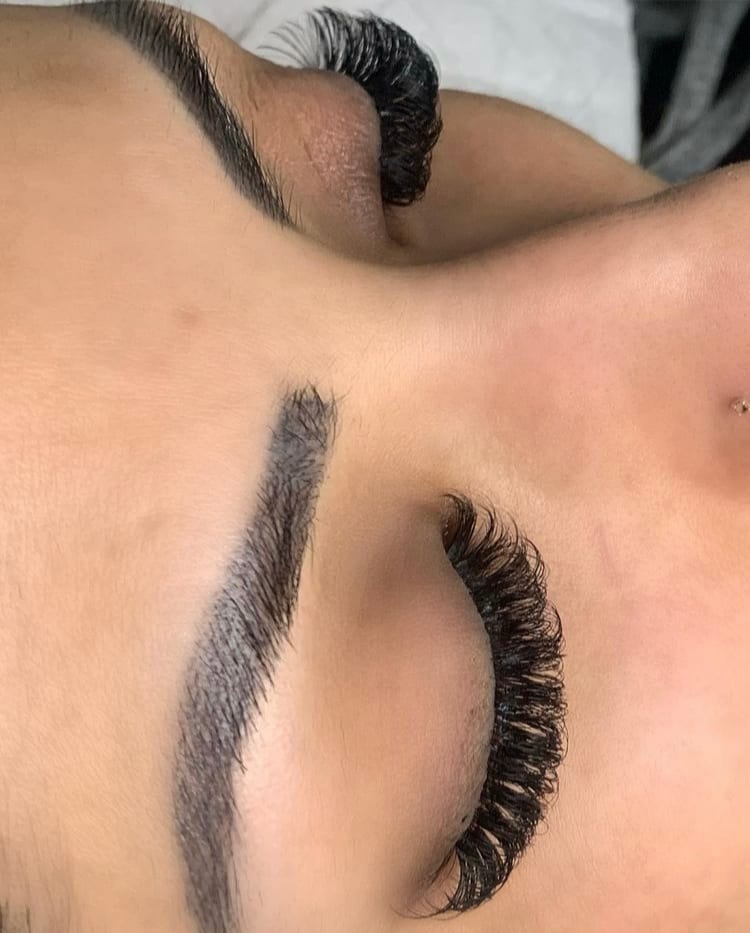 Star lash bar