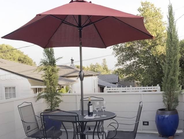 Napa Valley Retreat! Outdoor Swimming Pool, Free Parking!