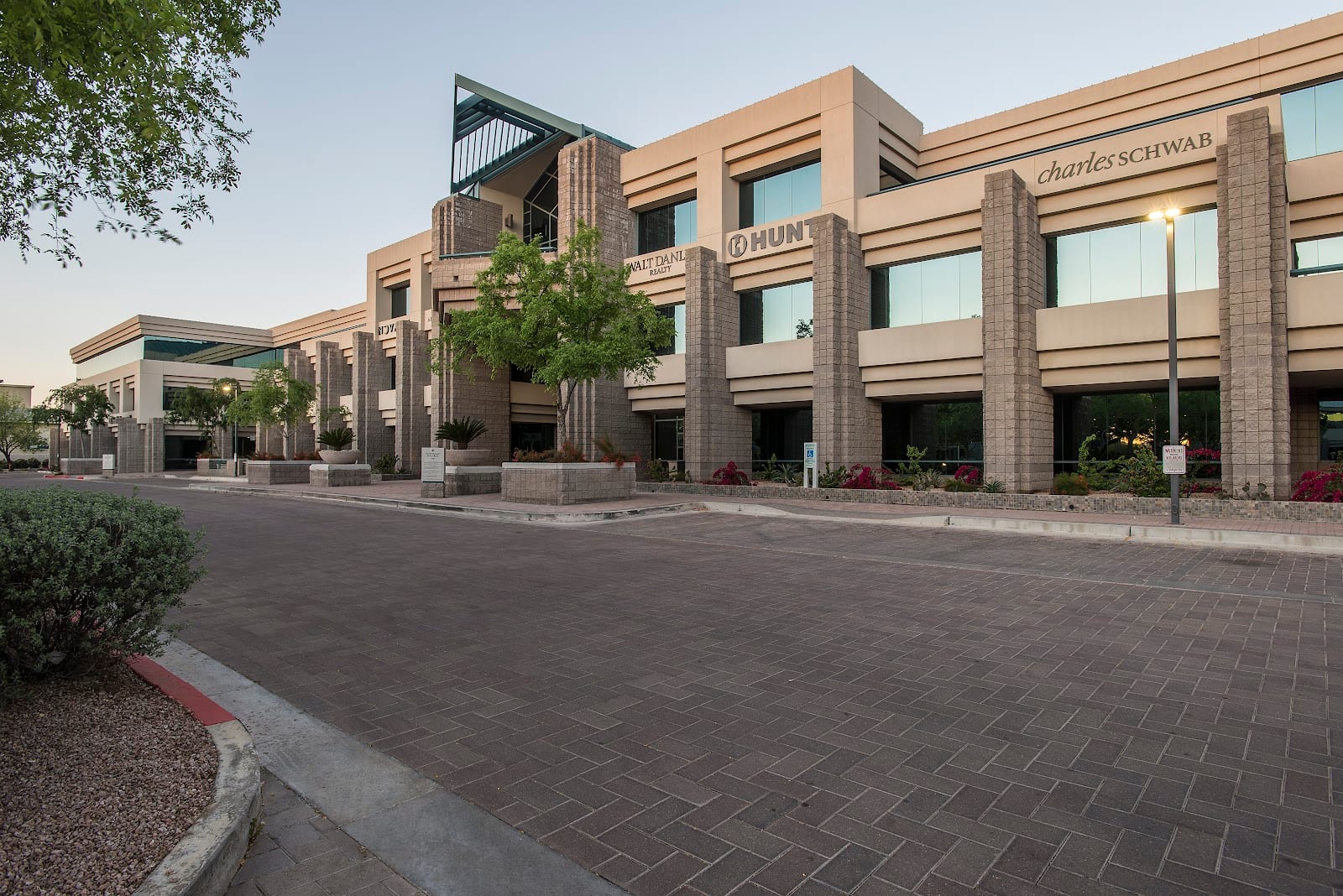 Local Luxury | Christie's International Real Estate, photo 4