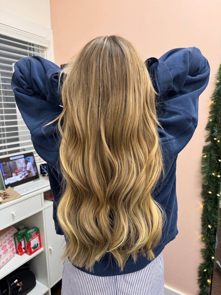 Wildroot Salon, photo 3