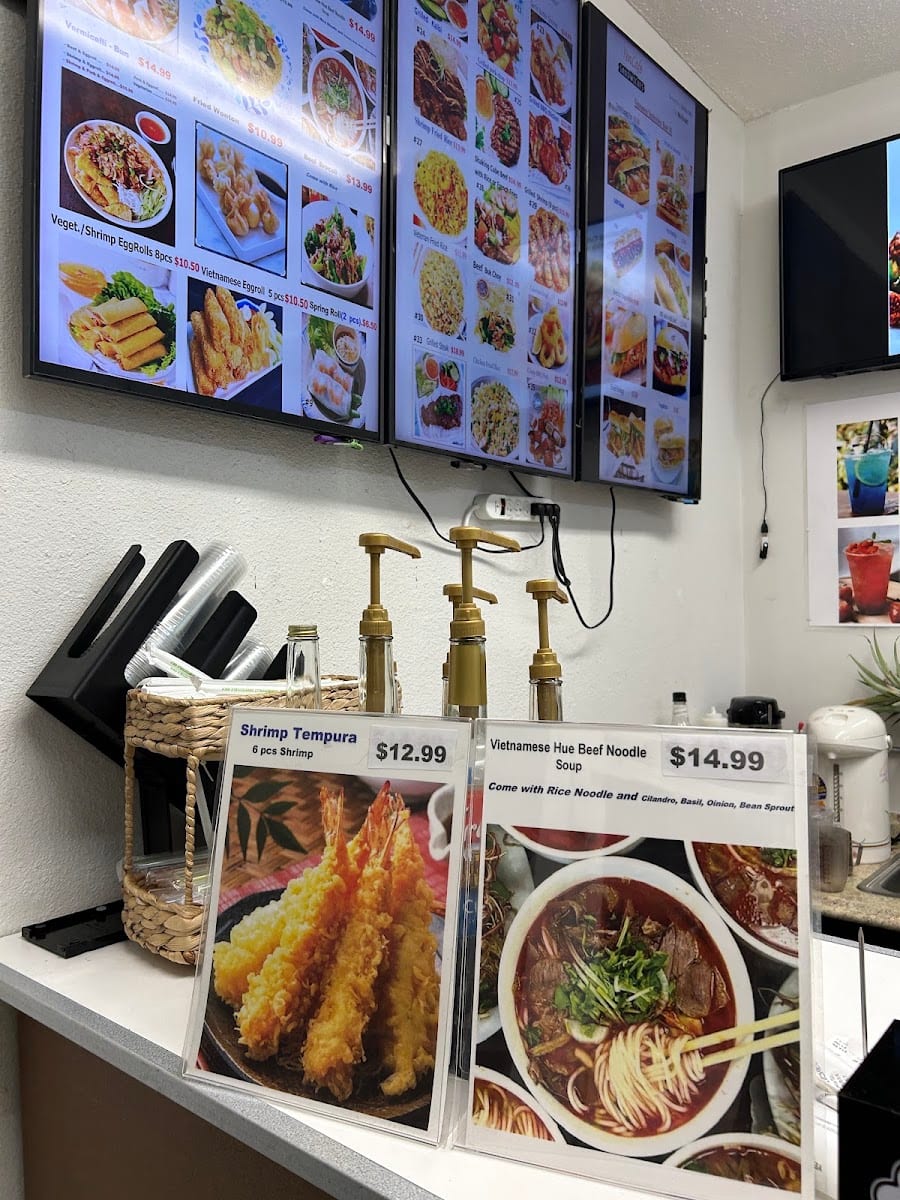 Yen Cafe & Sanwich, photo 3