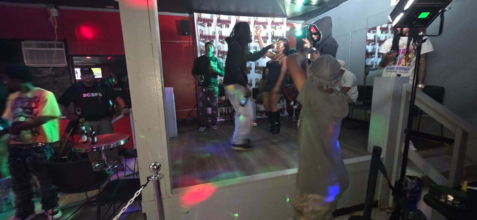 Club 28 Live, photo 2