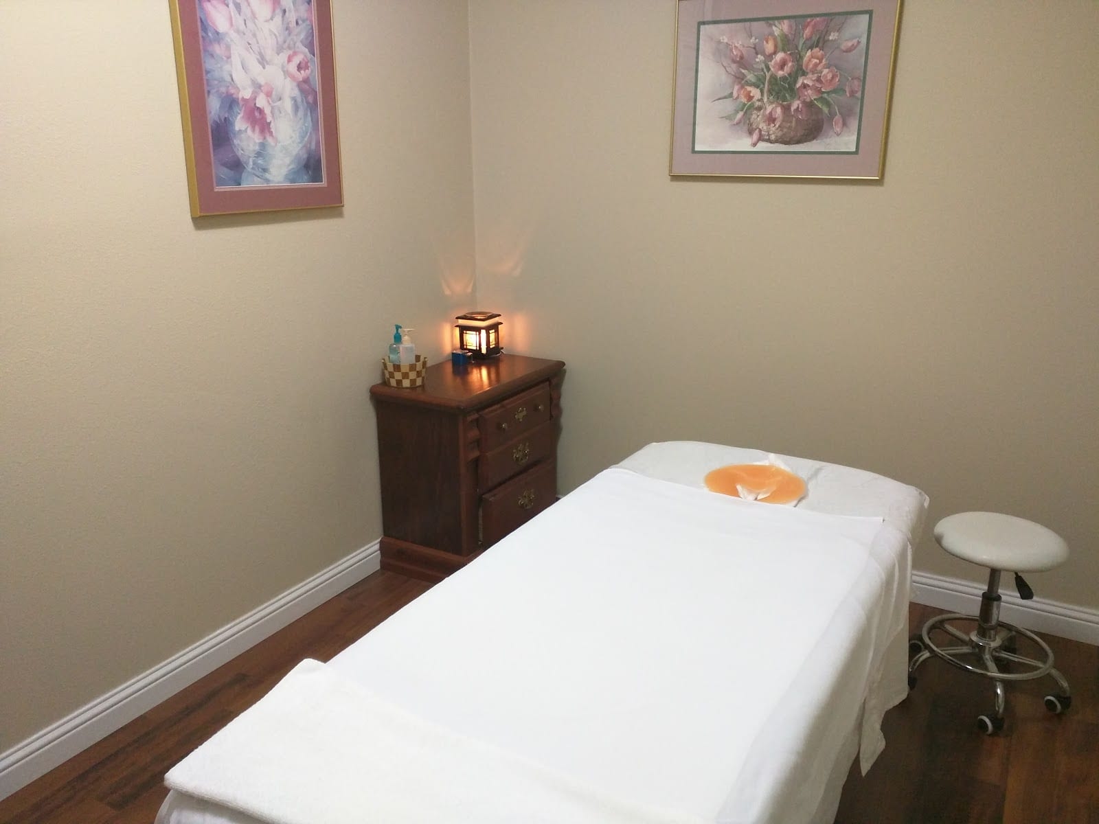 Village Massage, photo 2