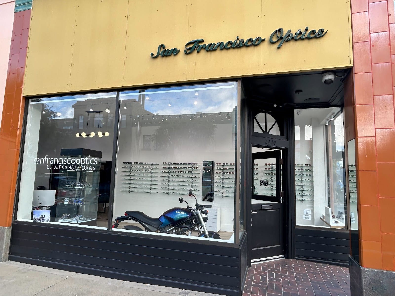 Alexander Daas Opticians – San Francisco Optics, photo 2