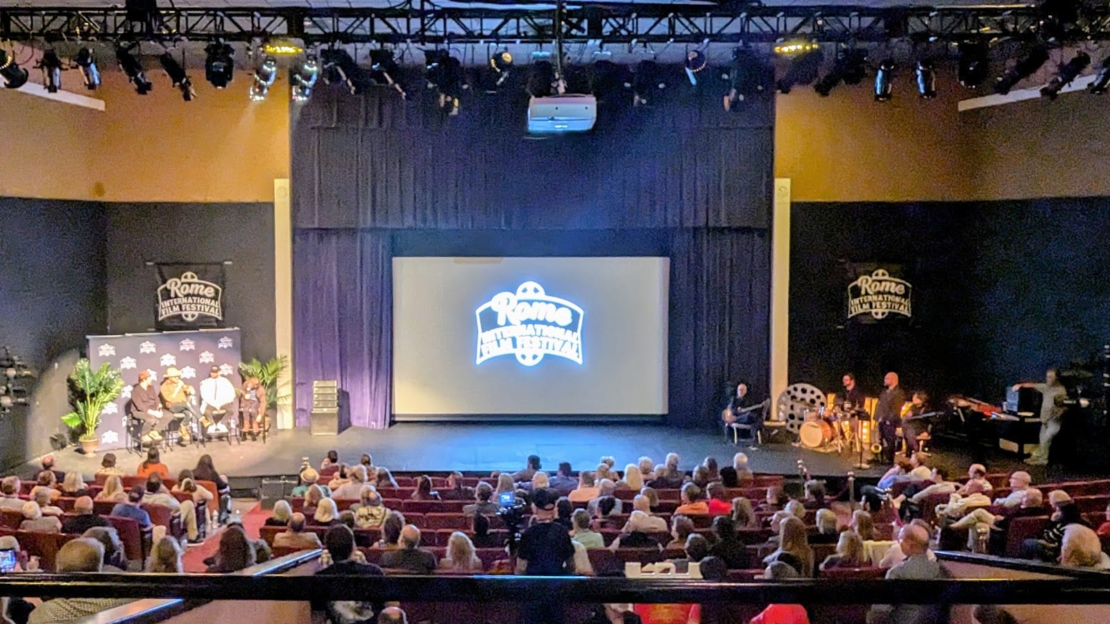 DeSoto Theatre, photo 4