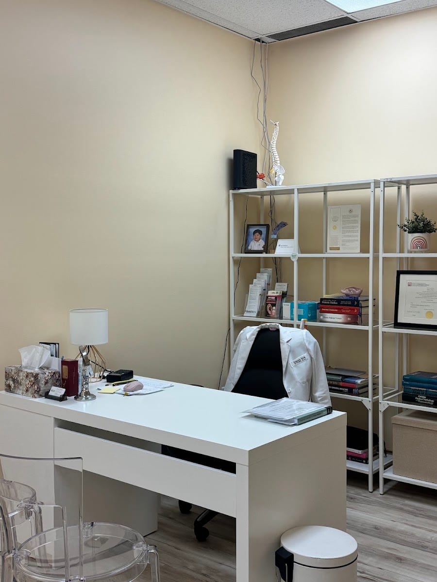 Toronto KH Clinic, photo 4