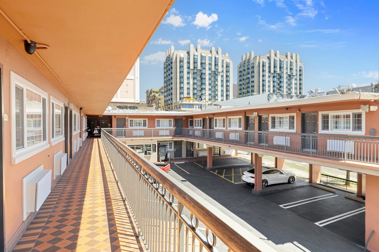 HOTEL EPIK
