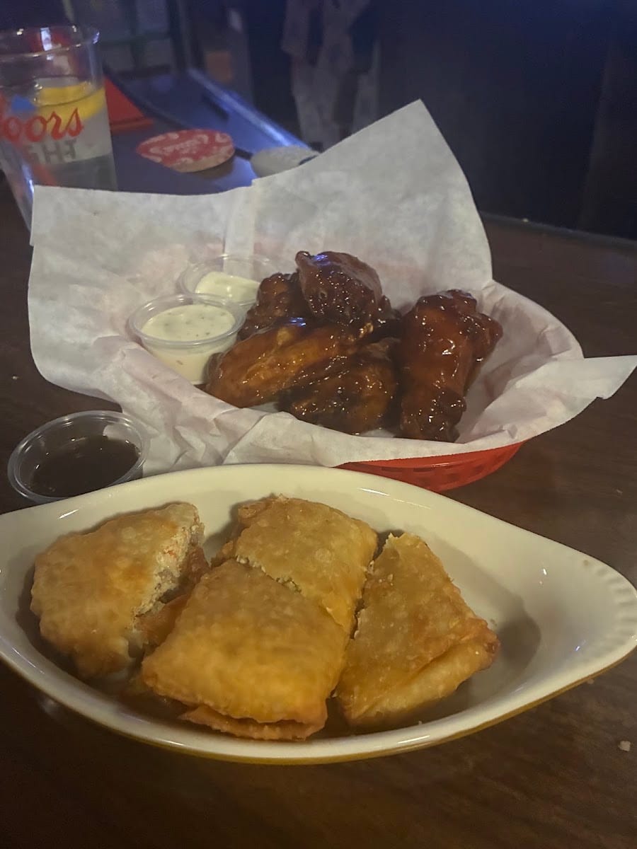 Miss Lee's Bar and Grill, photo 3