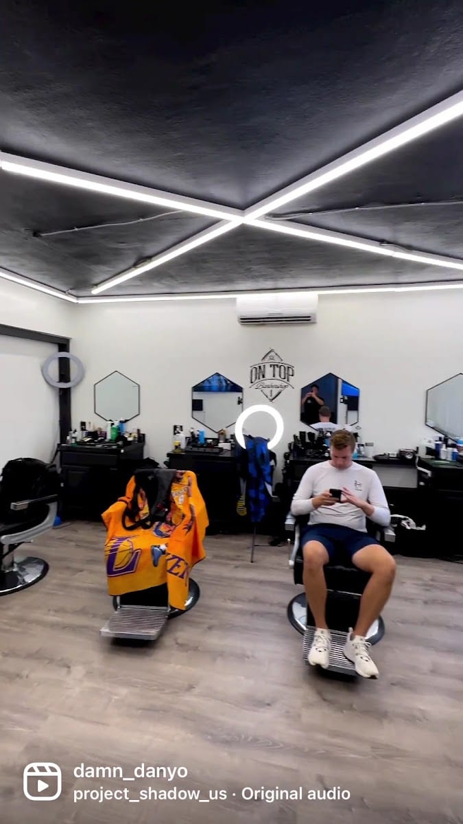 On Top Barbershop, photo 3