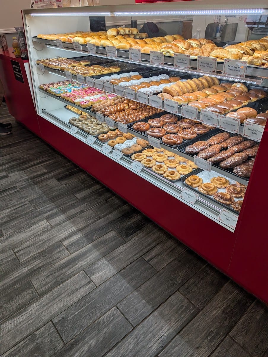 Lickin Good Donuts Airport and Cody, photo 3