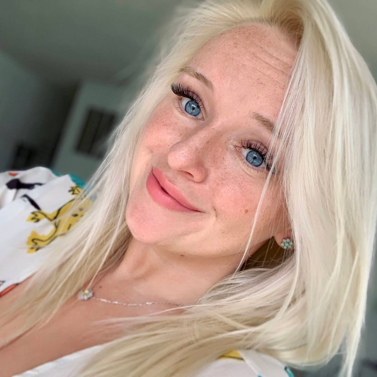 Lash Gurru by Lily