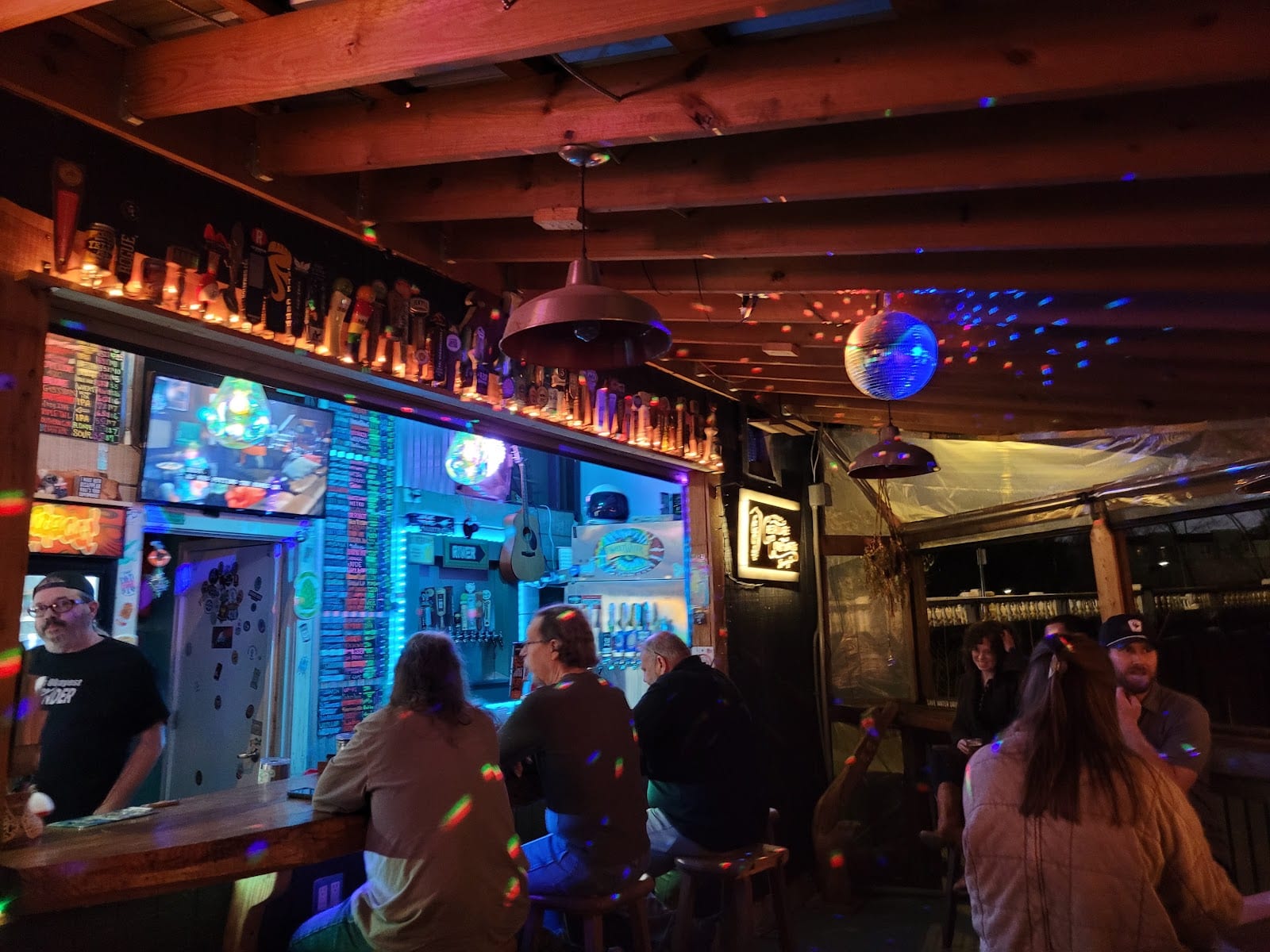 Cosmic Dog Outpost, photo 4