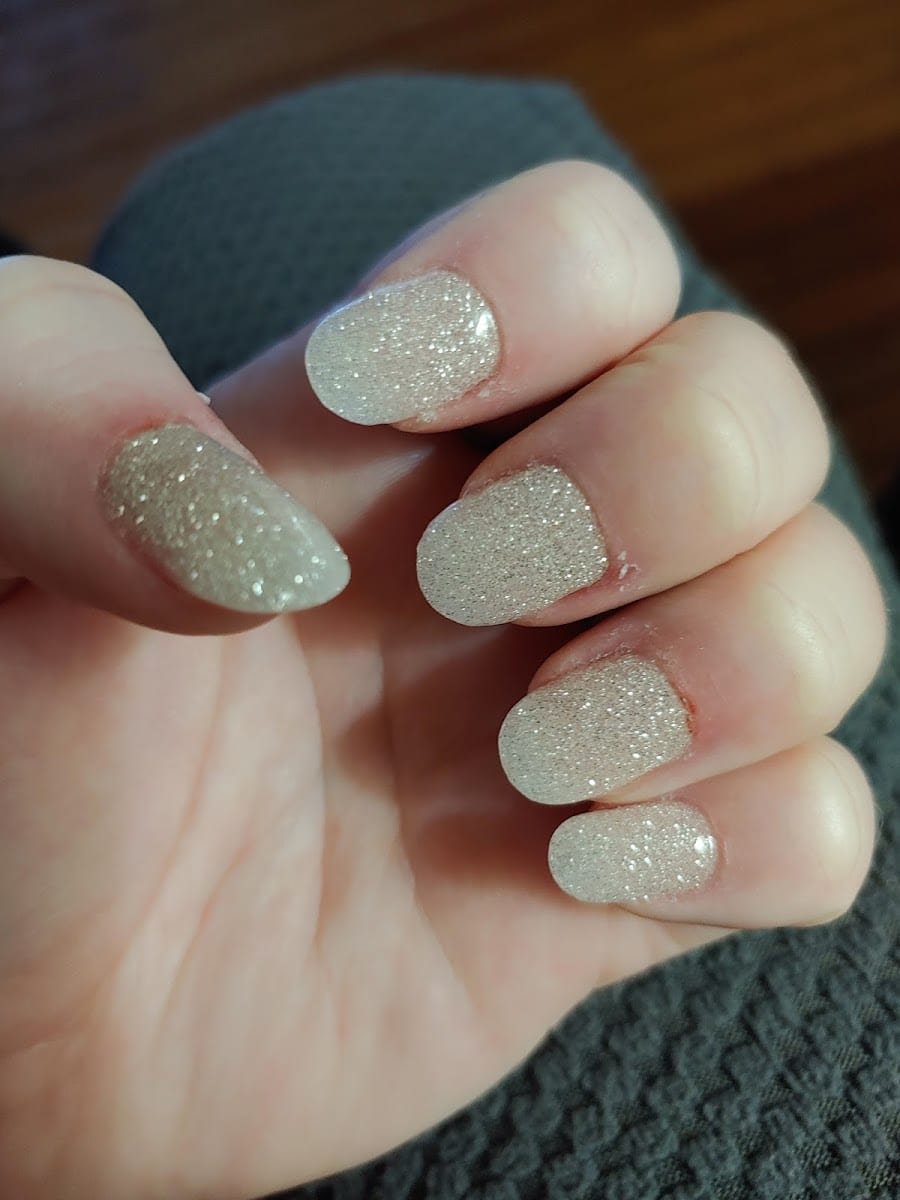 Divine Nails