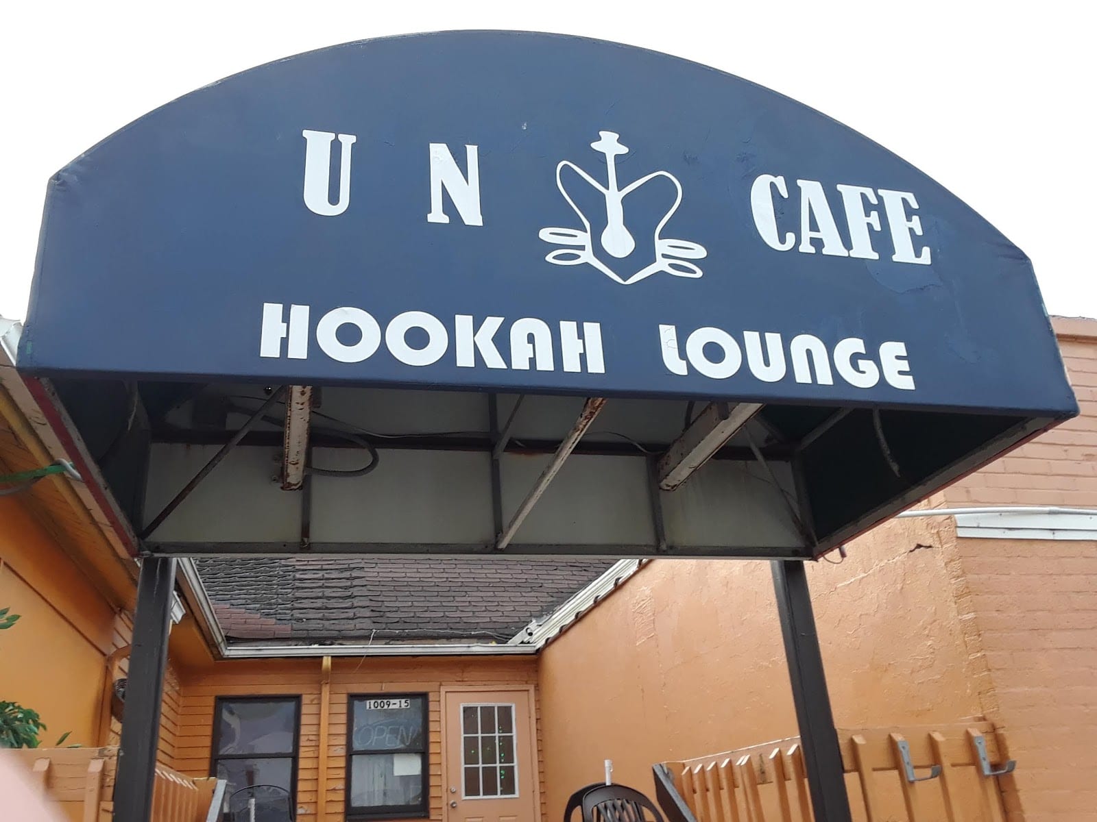 UN Cafe and Hookah Lounge