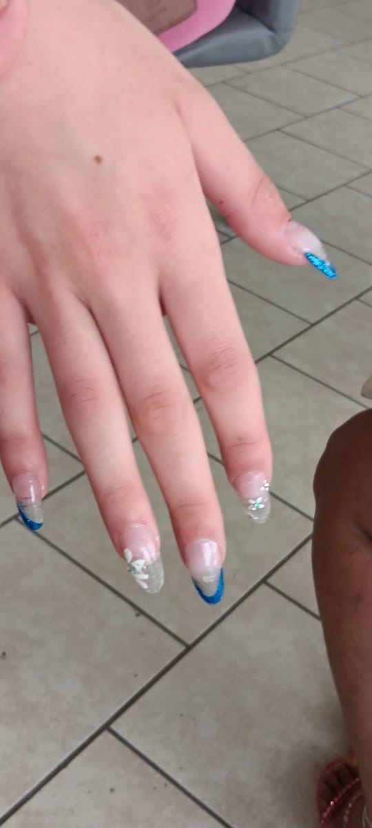 Hot Nail, photo 2