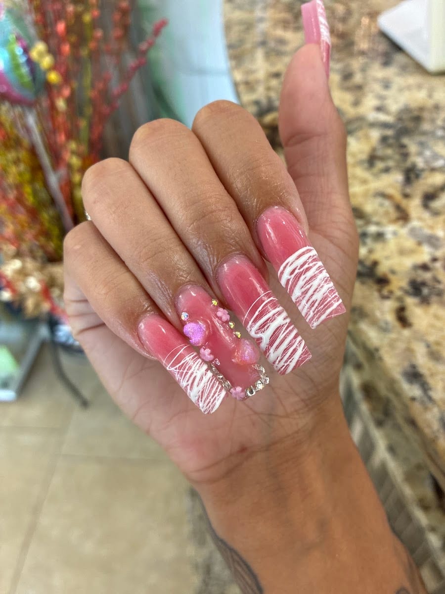 Grand Lux Nail Salon Lounge