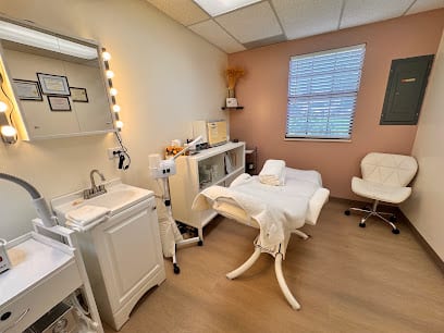 MM skin care spa / Moms and Meg