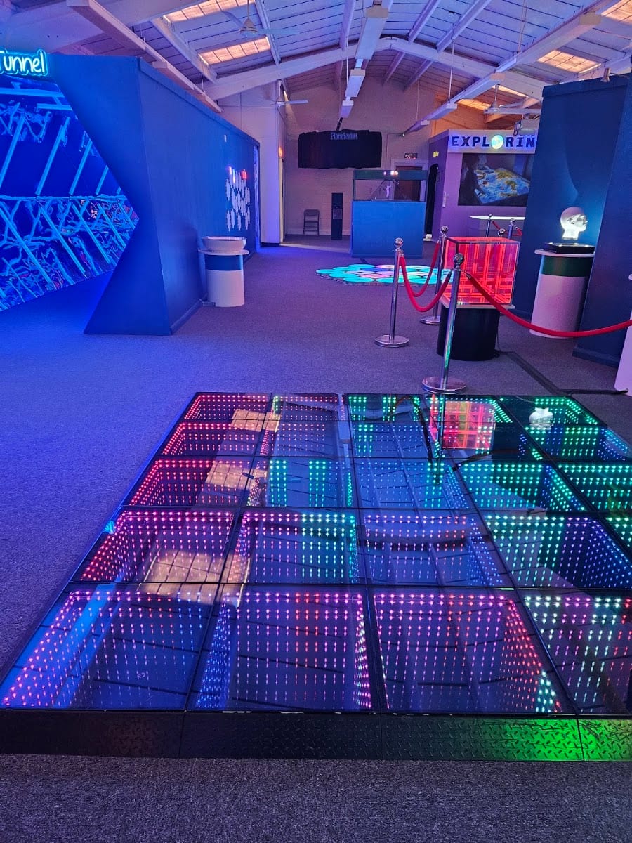 Explorazone | Science Discovery Lab