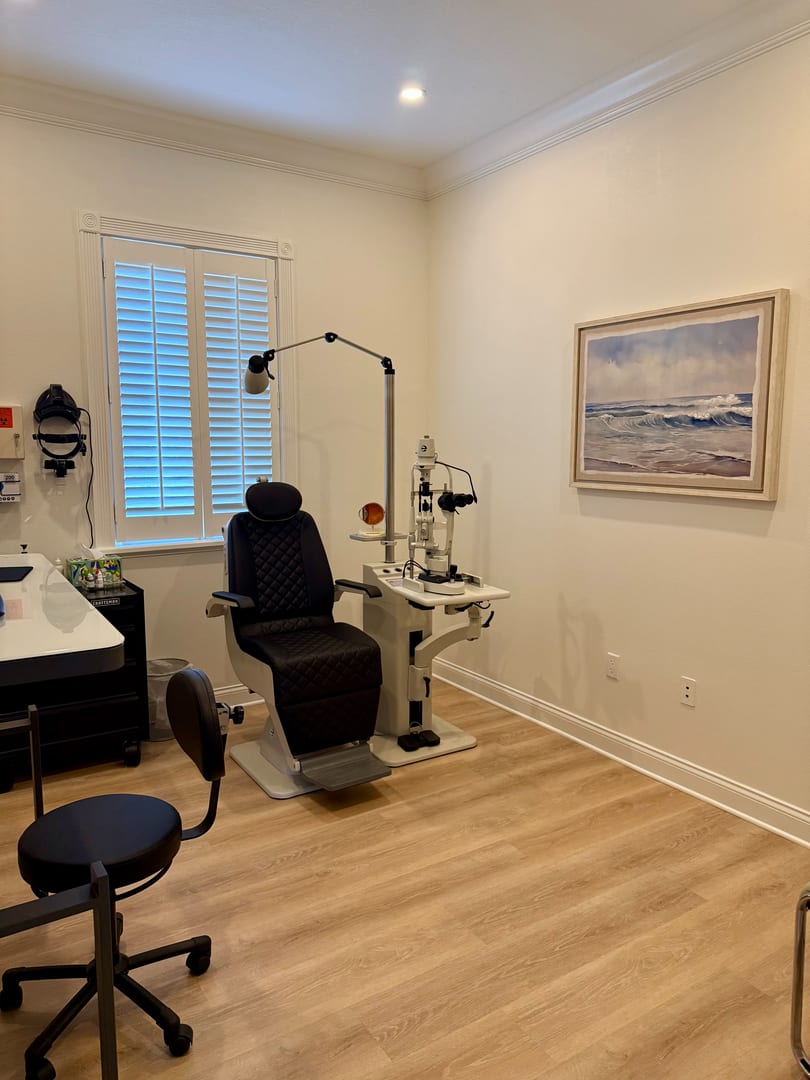 Retina Treatment Center, photo 4