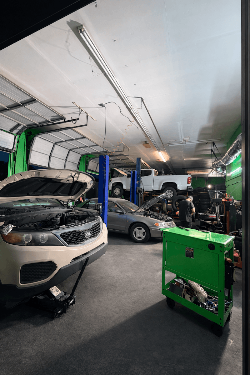 Naaz Premium Tire & Brake service (24hr roadside by call )