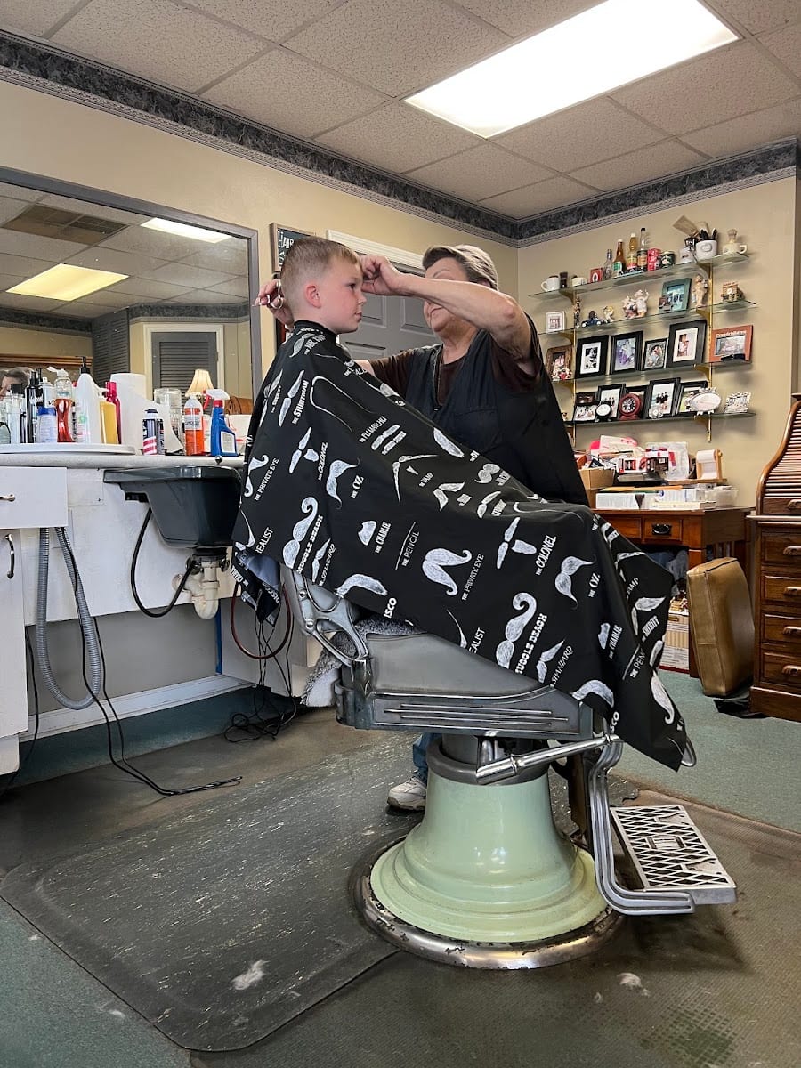 Donna's Barber Shop
