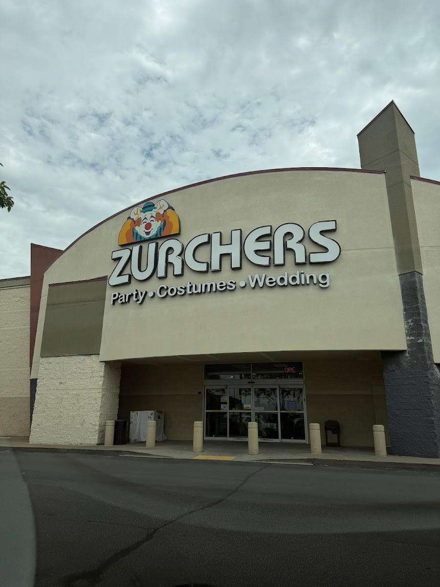 ZURCHERS Party + Costumes + Wedding
