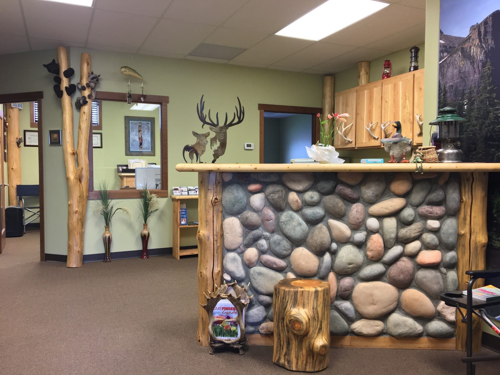 Realty 406, photo 3