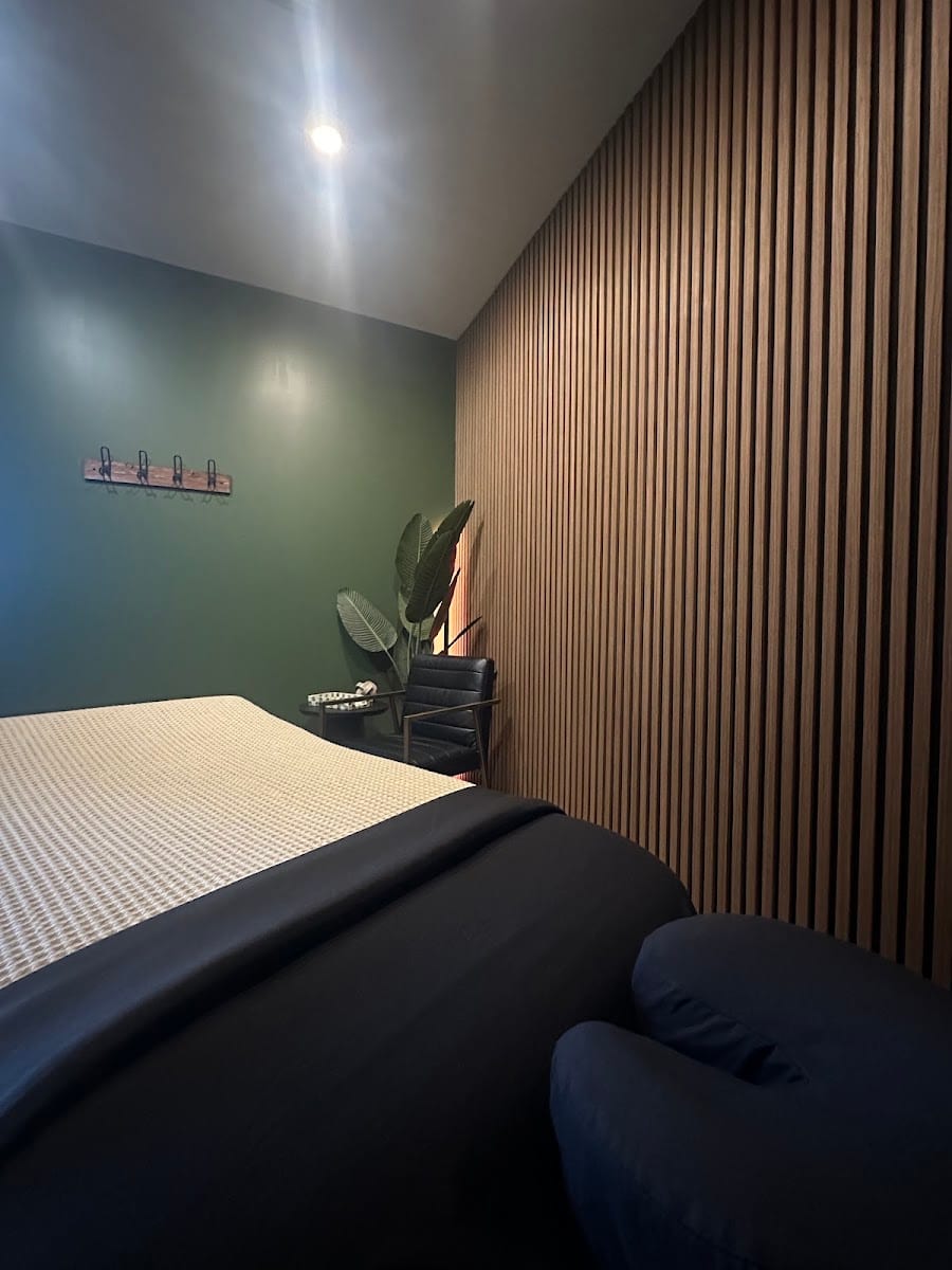 Precision Peak Massage