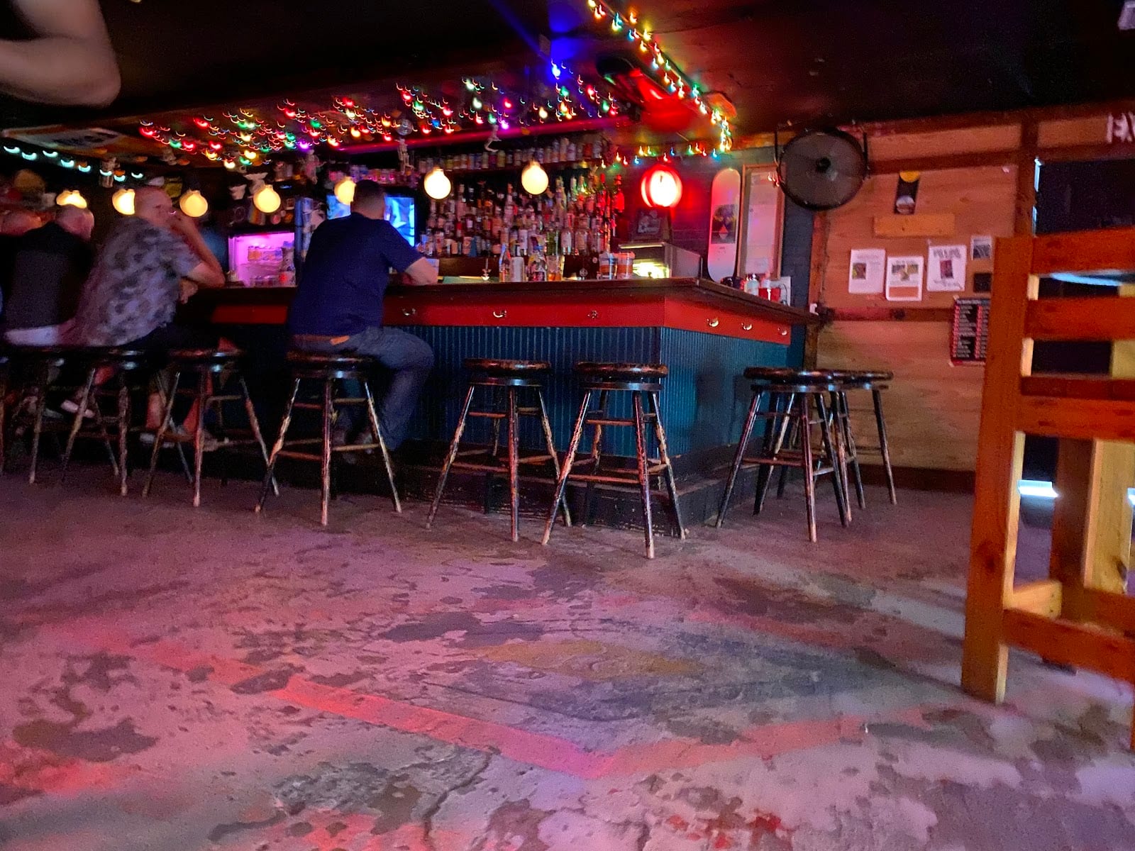 Lil' Danny Speedo's Go Fly a Kite Lounge, photo 4