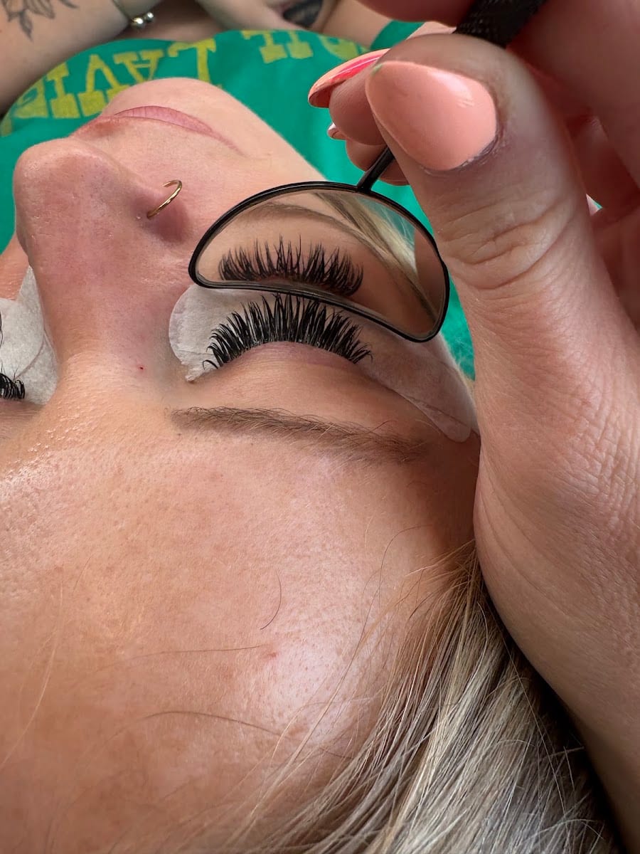 Lashes & Nails by shaycie, photo 3