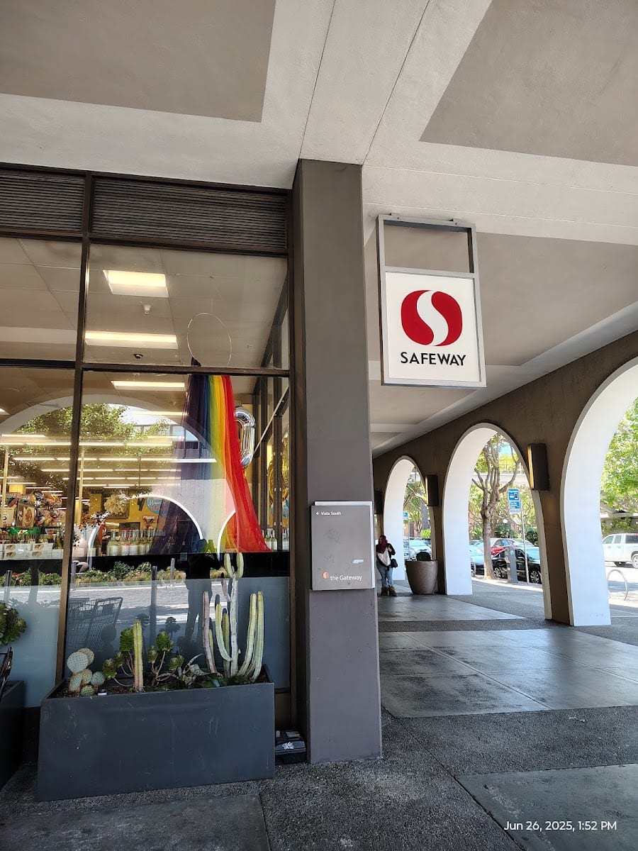 Safeway Deli