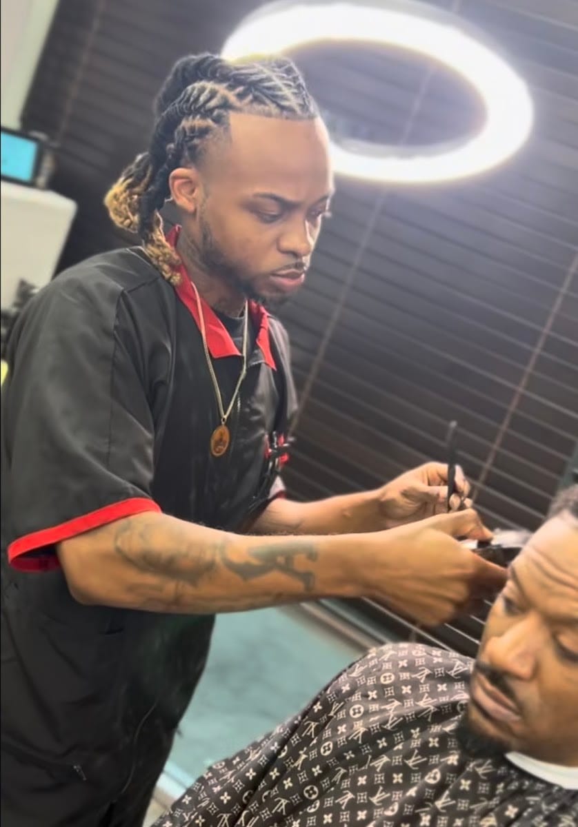 Dollas Barbershop, photo 3