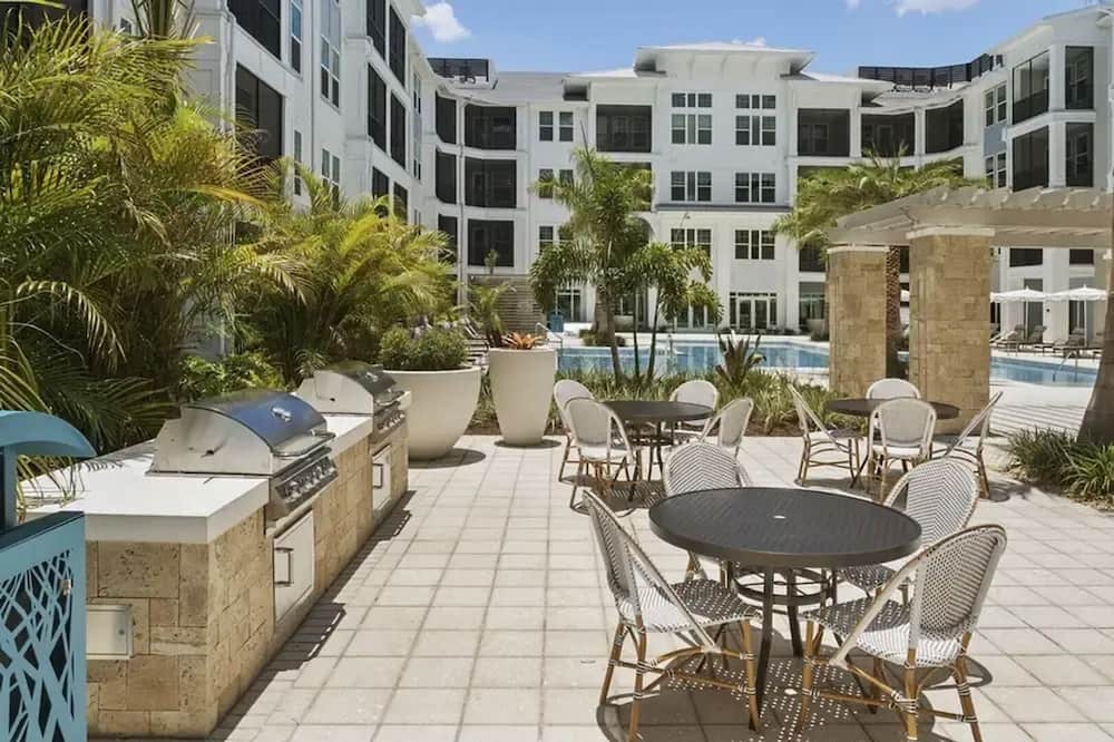 Landing | Spectacular 2BD, Gym, Game Room