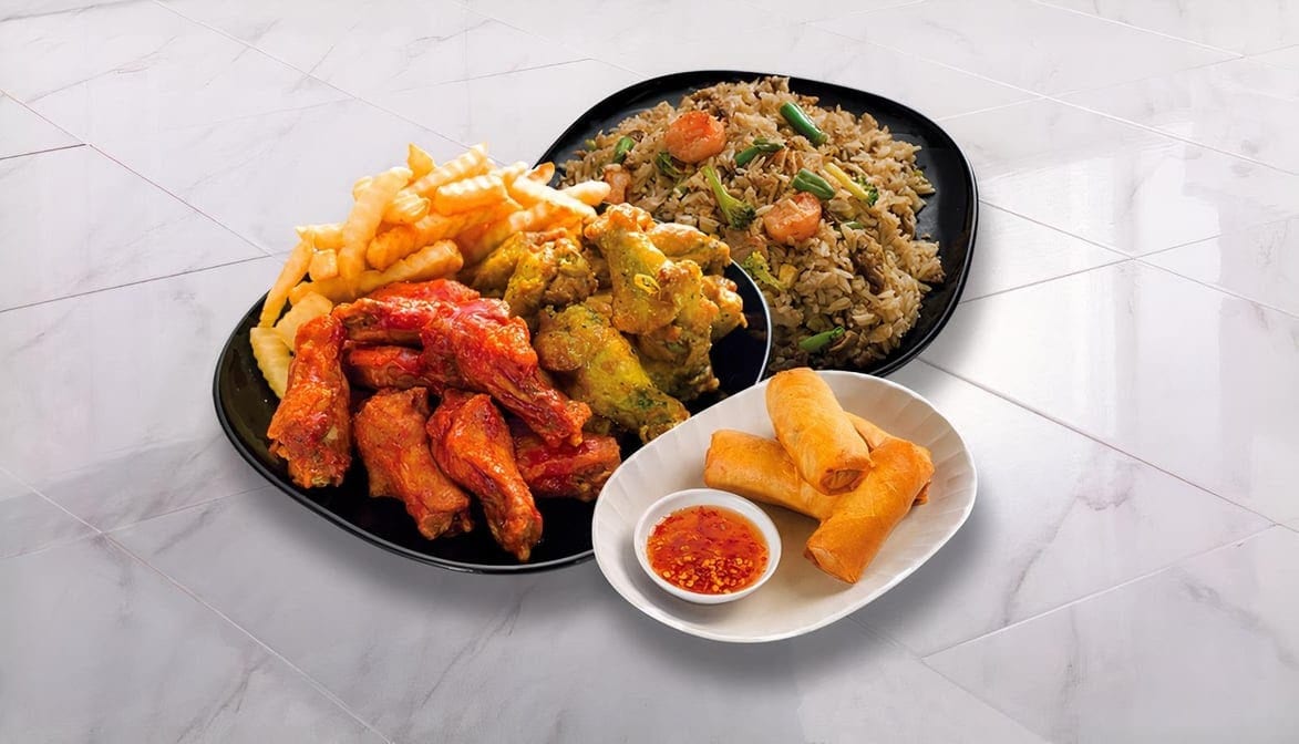 Wild Wing Station, photo 2