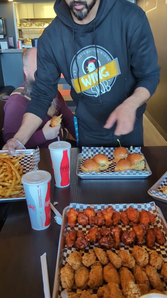 Wing Snob, photo 3