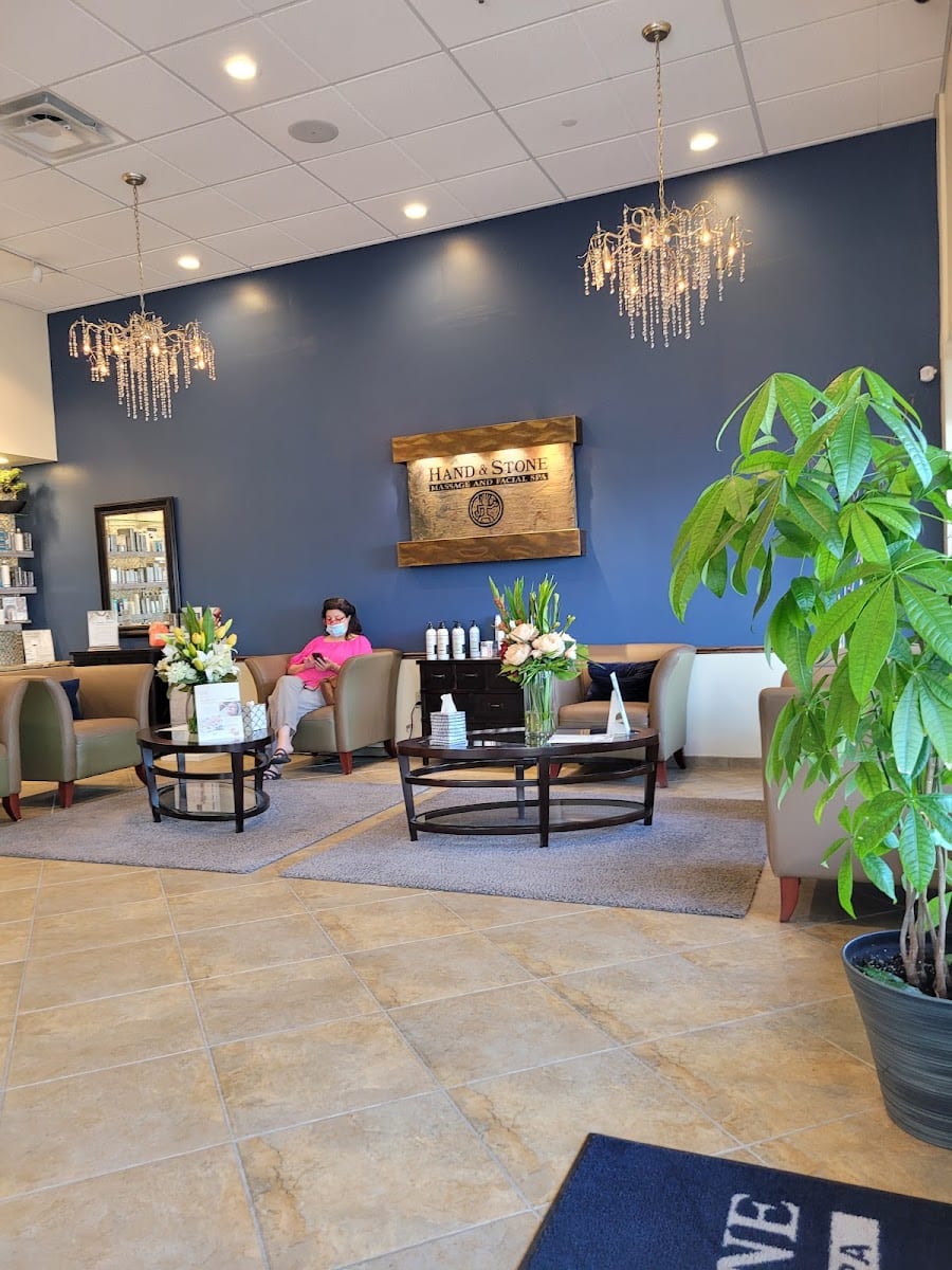 Hand & Stone Massage and Facial Spa, photo 4