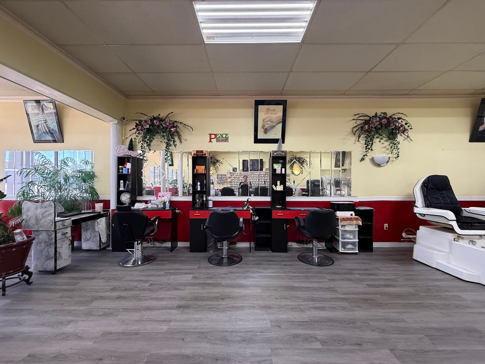 Nails Premier