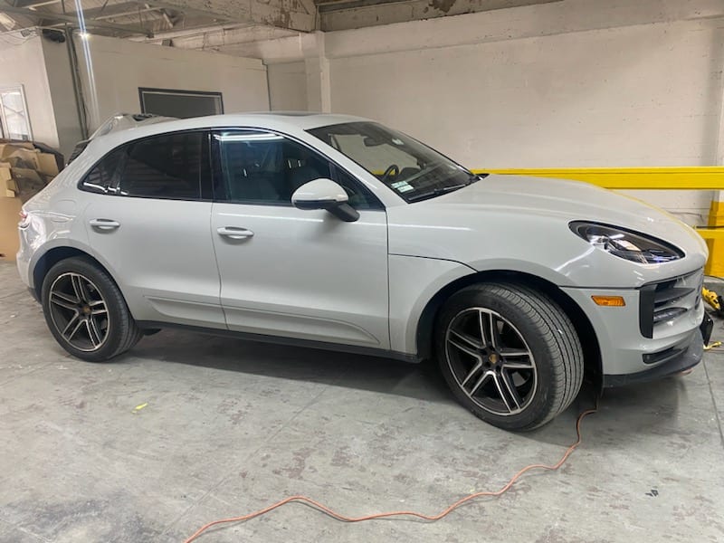 S & T International Auto Body, photo 3
