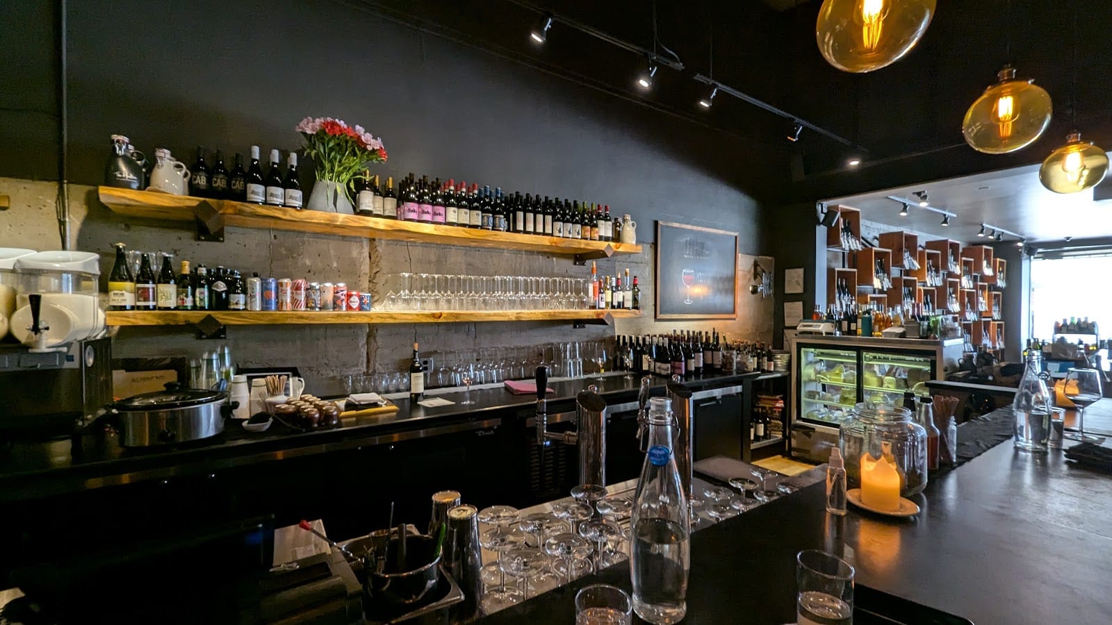 The Hawthorn Bottle Shop and Tasting Room, photo 4