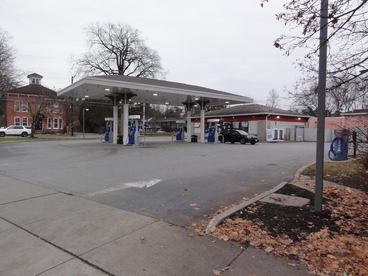 Stewart's Express, photo 2