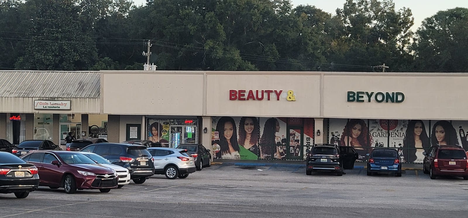Beauty & Beyond Beauty Supply, photo 2