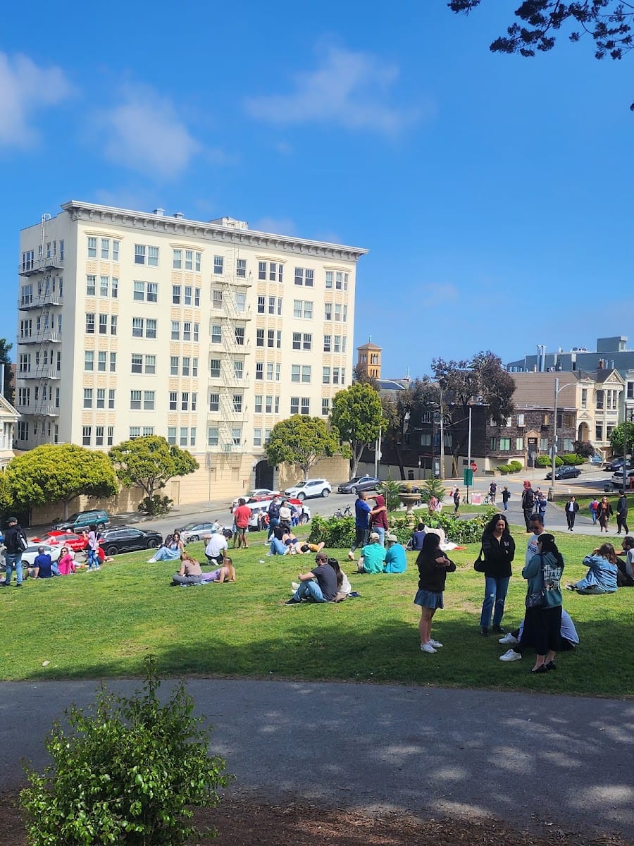 Alamo Square Tennis Court, photo 3