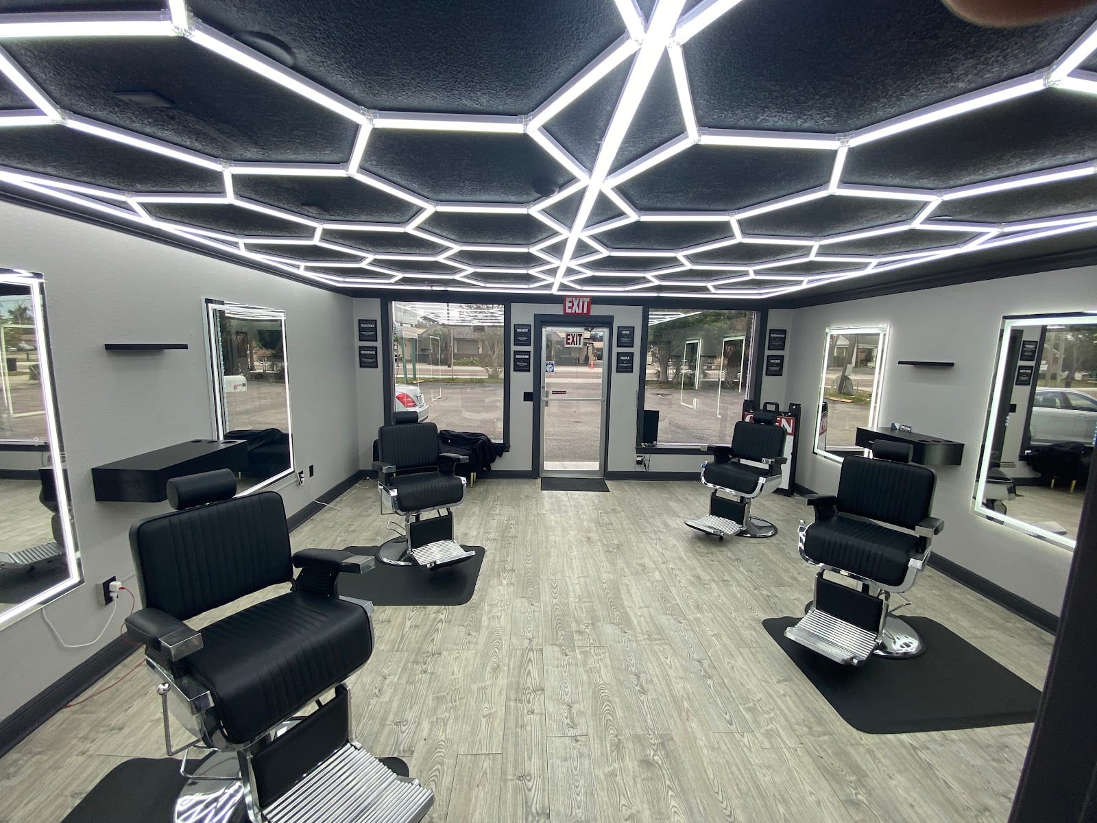 Boulevard barbers, photo 3