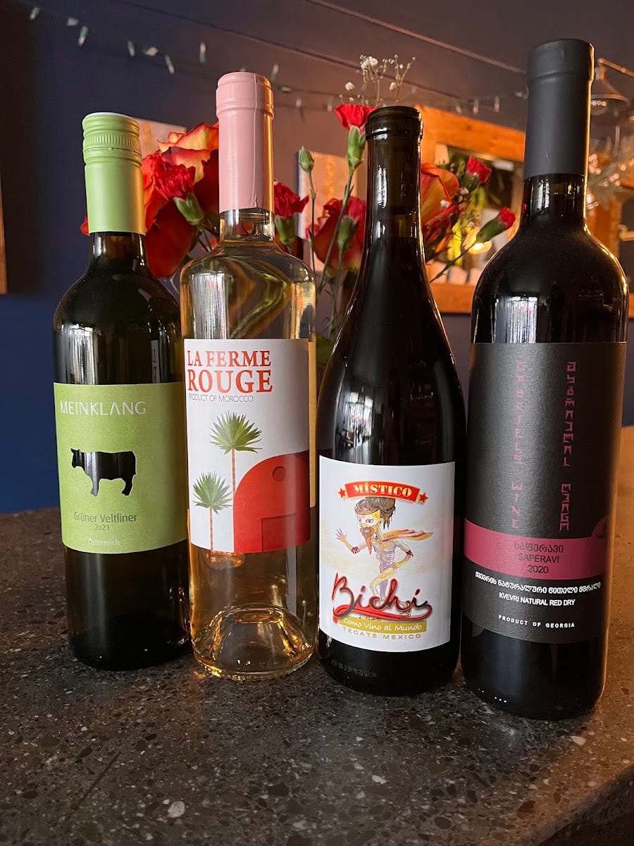 Ora Wine bar