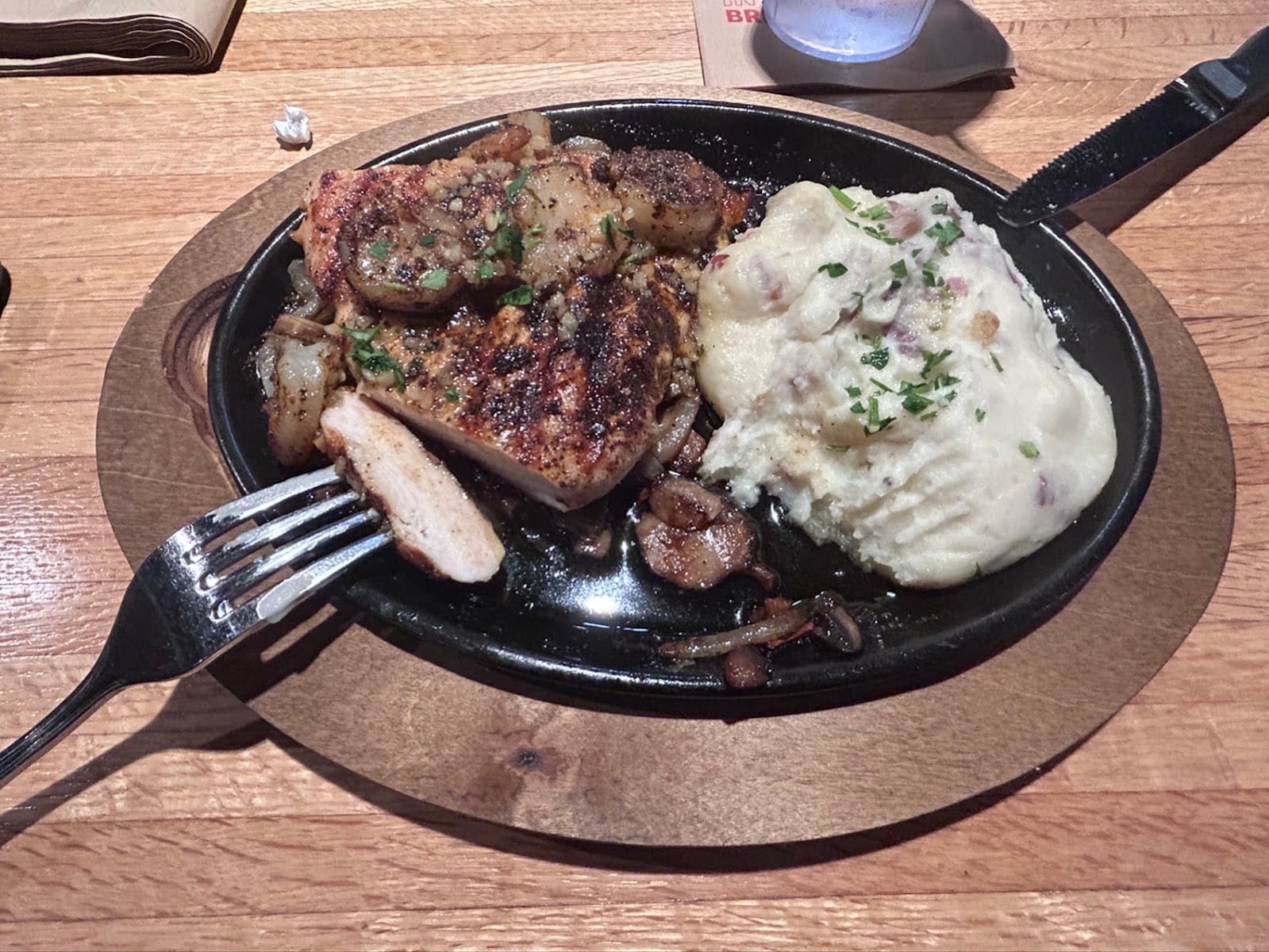 Applebee's Grill + Bar
